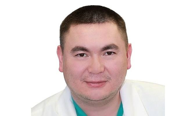 Мукменов Малик Маратович