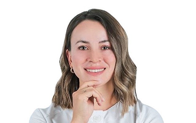 Ефремова (Мирсайзанова) Лиана Рашитовна