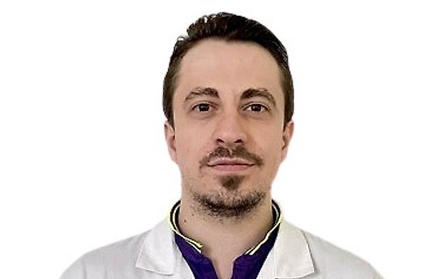 Манукян Артем Артемович