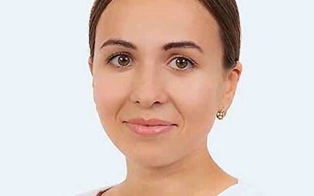 Салсанова Элеонора Эльчиновна